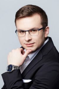 Dawid Stępniewski MŁODSZY PRAWNIK